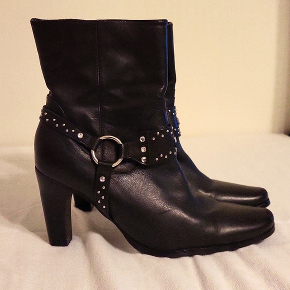 Harley-Davidson Shoes - Harley Davidson 8.5 black heeled boots